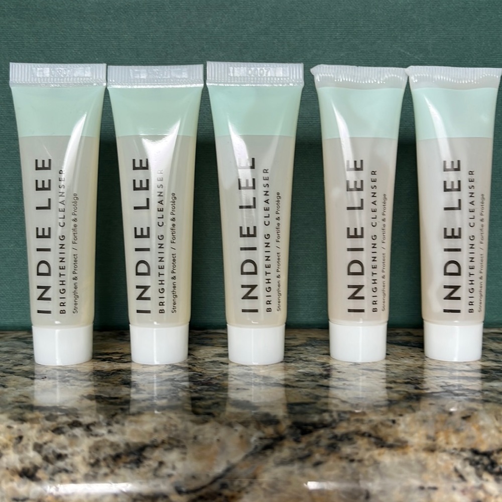 New Indie Lee Brightening cleanser minis set